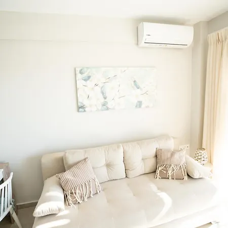 Rose & Dennis Luxury Appartement Nikiana