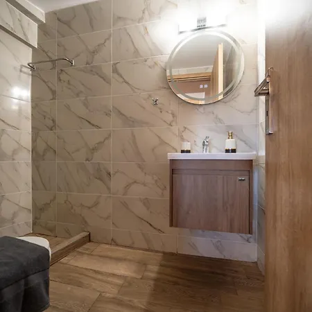 Appartement Rose & Dennis Luxury Nikiana