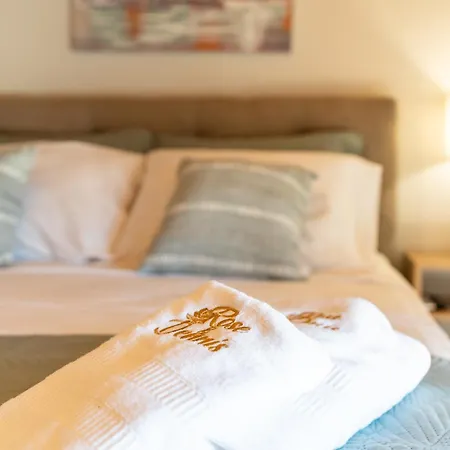 Rose & Dennis Luxury Appartement *