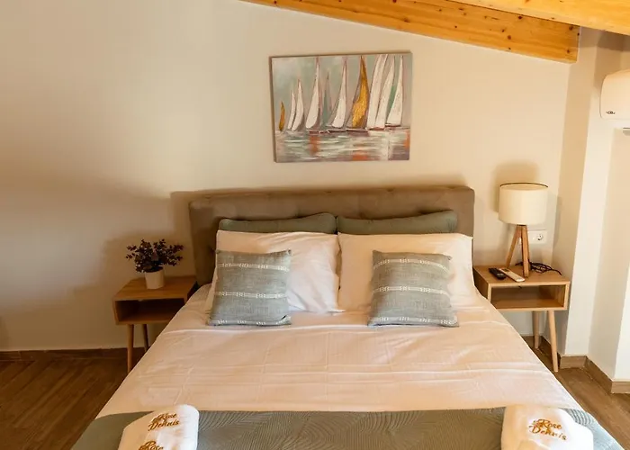 Rose & Dennis Luxury Appartement Nikiana